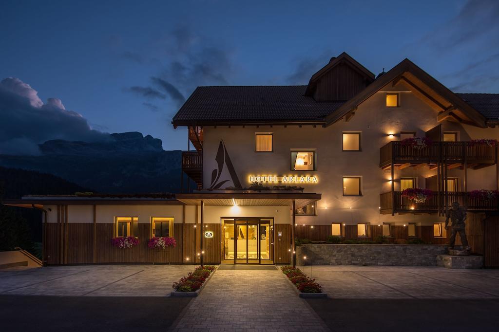 Hotel Arlara Corvara In Badia Exterior foto
